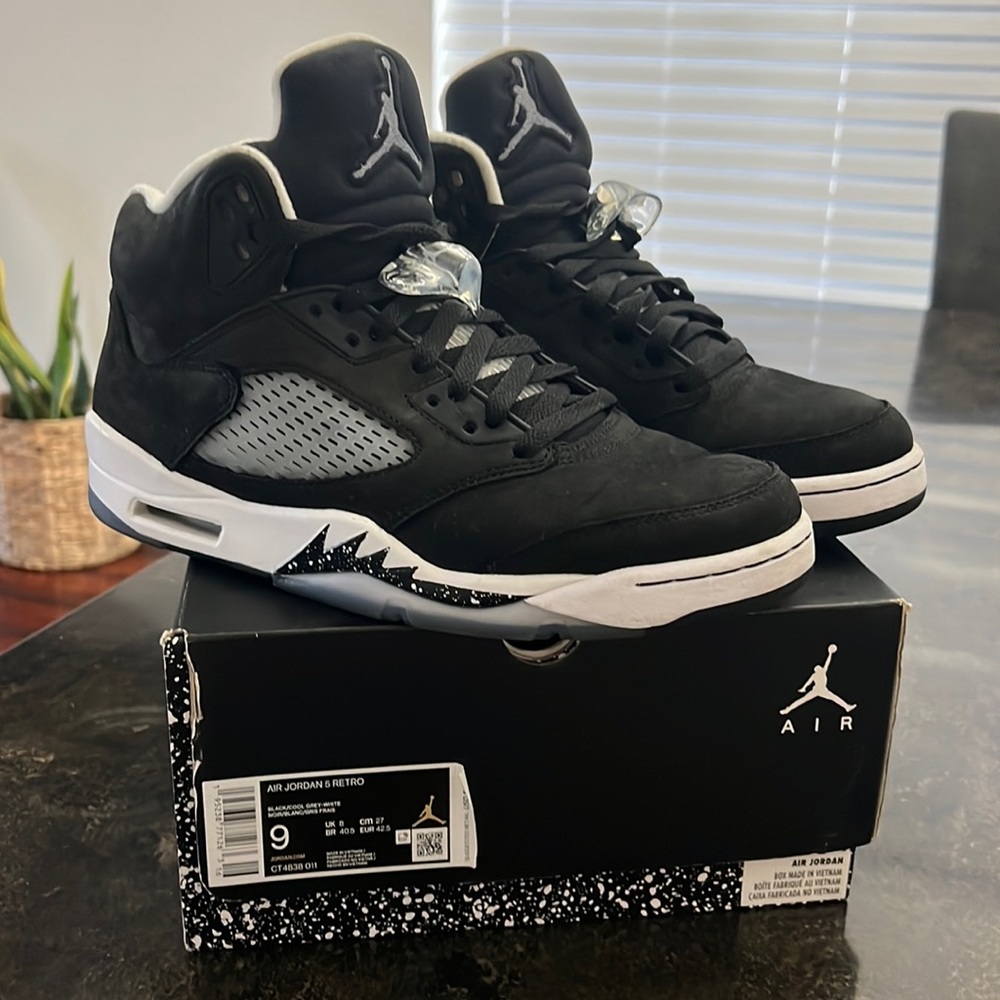 Jordan 5 Retro Oreos Moonlight